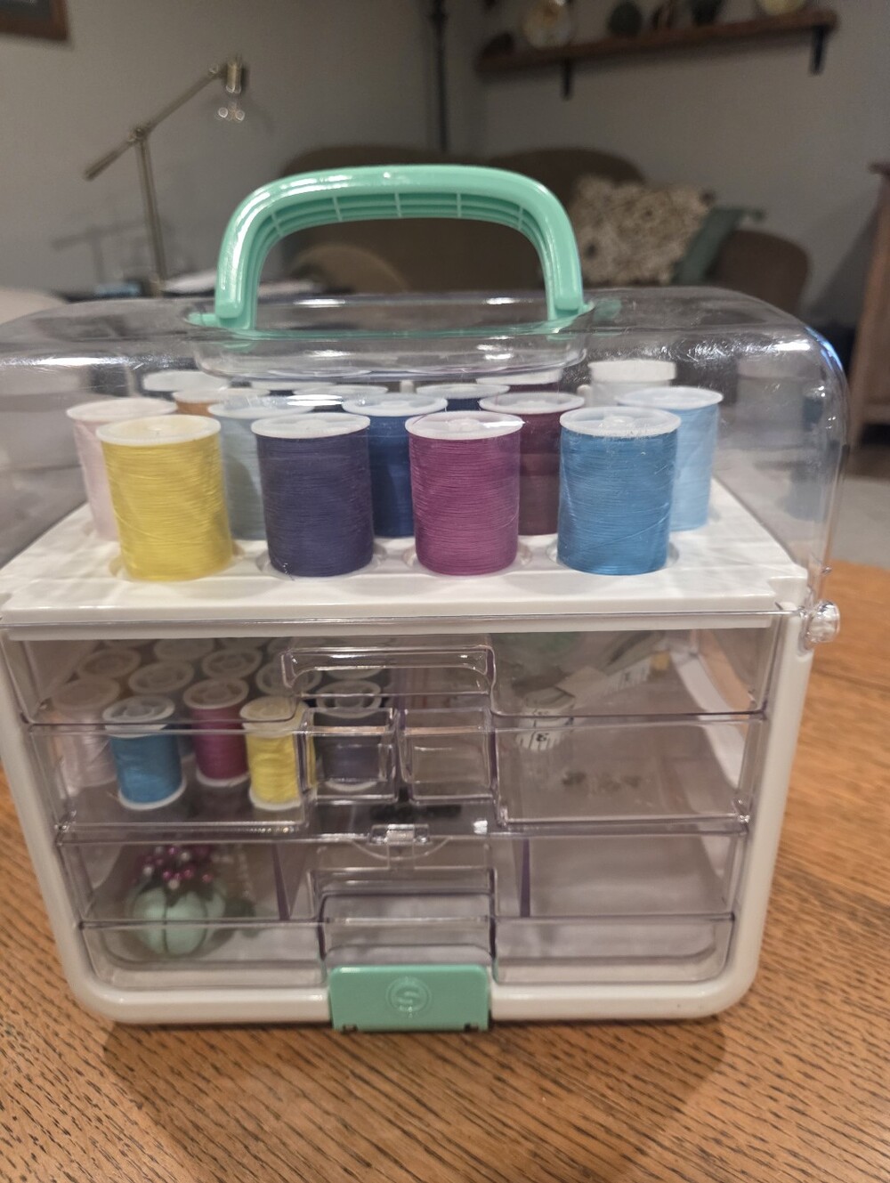 SINGER Sew Essentials Foldup Case Sewing Kit Portable Organizer w/ items include